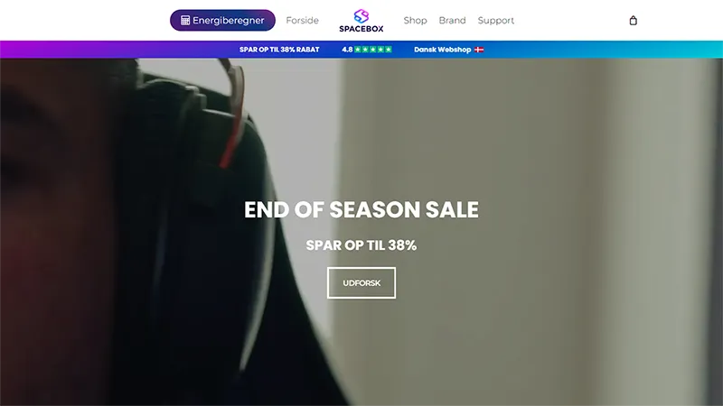 Forside-screenshot af Spacebox webshop